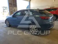 2017 Mazda 3 photo