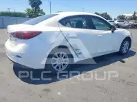 2017 Mazda 3 фото