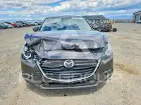 2017 Mazda 3 photo