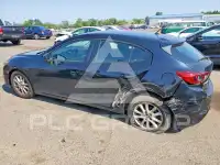2017 Mazda 3 photo