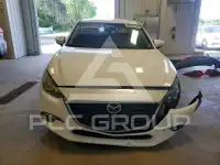2017 Mazda 3 photo