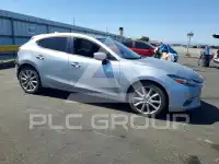 2017 Mazda 3 фото
