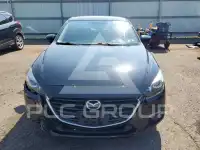 2017 Mazda 3 photo