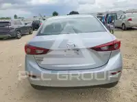 2017 Mazda 3 фото
