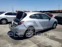 2017 Mazda 3 фото