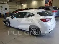 2017 Mazda 3 photo
