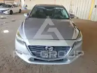 2017 Mazda 3 photo