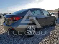 2017 Mazda 3 photo
