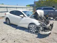2017 Mazda 3 photo