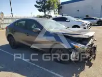 2017 Mazda 3 photo