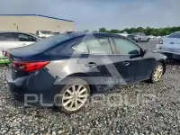 2017 Mazda 3 photo