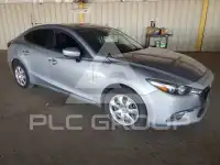 2017 Mazda 3 photo