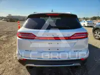 2017 Lincoln MKZ photo