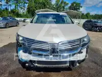 2017 Lincoln MKX photo