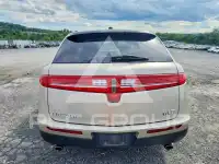 2017 Lincoln MKT photo