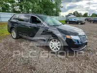 2017 Lincoln MKT фото
