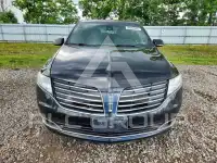 2017 Lincoln MKT фото
