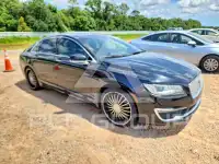2017 Lincoln MKZ photo