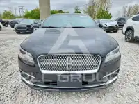2017 Lincoln MKZ photo