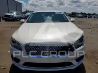2017 Lincoln MKZ photo