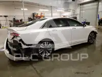 2017 Lincoln MKZ photo
