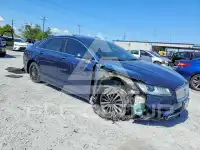 2017 Lincoln MKZ photo