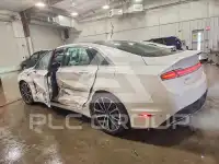 2017 Lincoln MKZ photo