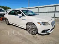 2017 Lincoln Continental фото