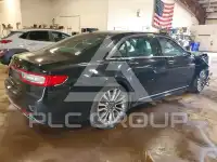 2017 Lincoln Continental photo
