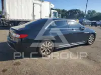 2017 Lincoln Continental photo