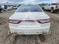 2017 Lincoln Continental фото