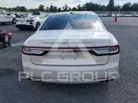2017 Lincoln Continental photo