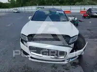 2017 Lincoln Continental photo