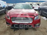 2017 Lincoln Continental photo