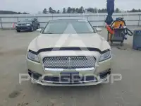 2017 Lincoln Continental photo