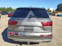 2017 Audi Q7 photo
