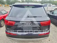 2017 Audi Q7 photo