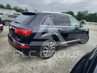 2017 Audi Q7 photo