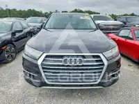 2017 Audi Q7 photo