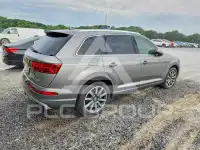 2017 Audi Q7 photo