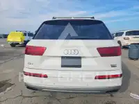 2017 Audi Q7 фото