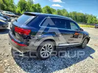 2017 Audi Q7 photo