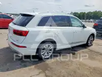 2017 Audi Q7 фото