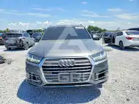 2017 Audi Q7 photo