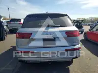 2017 Audi Q7 фото
