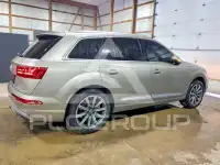 2017 Audi Q7 photo