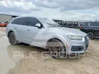 2017 Audi Q7 photo