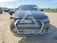 2017 Audi Q7 photo
