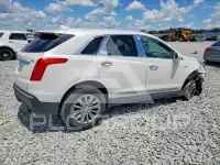 2017 Cadillac XT5 photo