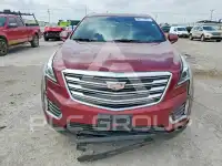 2017 Cadillac XT5 photo